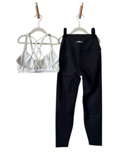 Load image into Gallery viewer, ili Leggings
