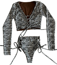 Load image into Gallery viewer, Aulani Long Sleeve Crop
