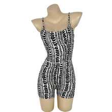 Load image into Gallery viewer, Hebrew x Waikoko
