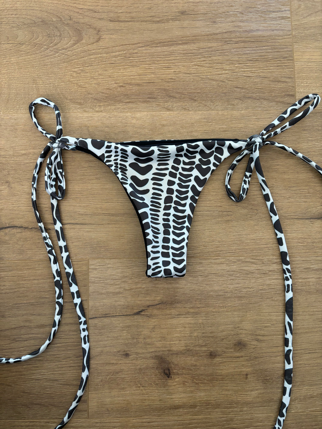 Makai Bottom Custom